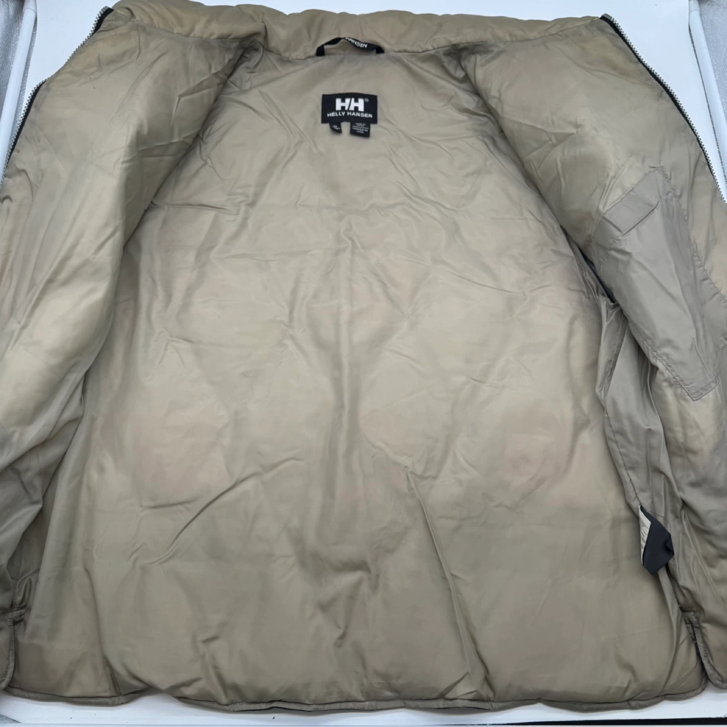 Helly Hansen Men’s Down Puffer Vest XL – Gray | Used - photo 3