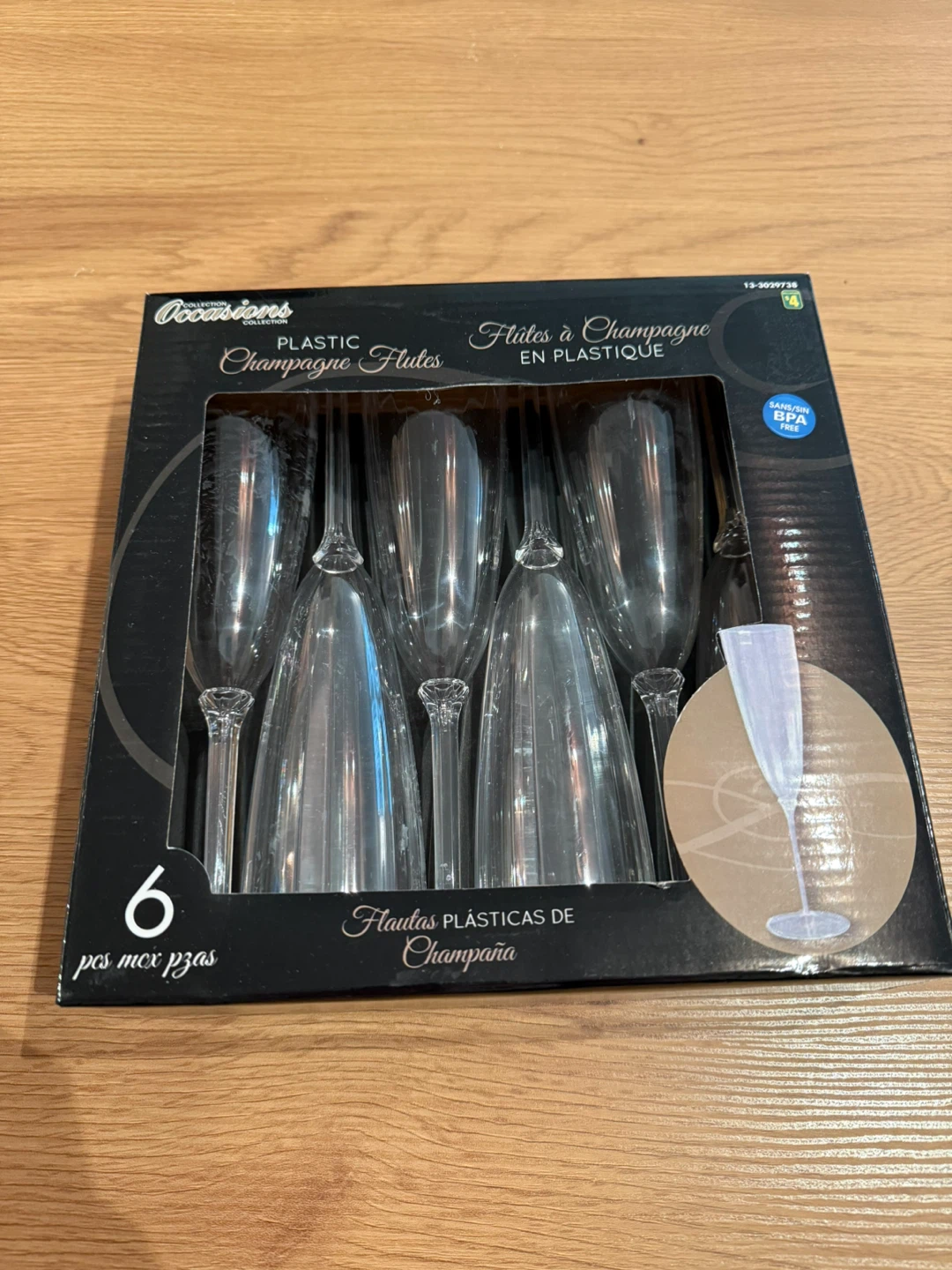 Plastic Champagne Flutes (6)
