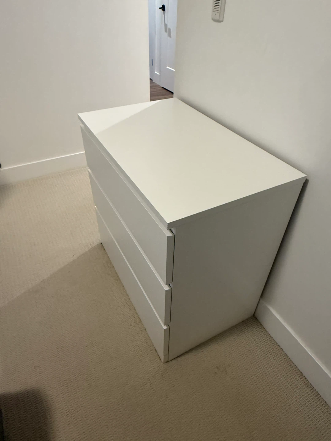 IKEA Malm 3-drawer dresser - photo 3