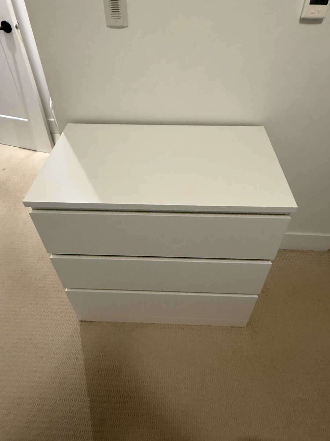 IKEA Malm 3-drawer dresser - photo 2