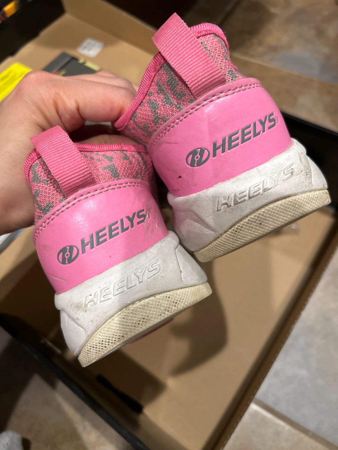 Heelys Pink & White Roller Shoes - US4 youth - photo 3