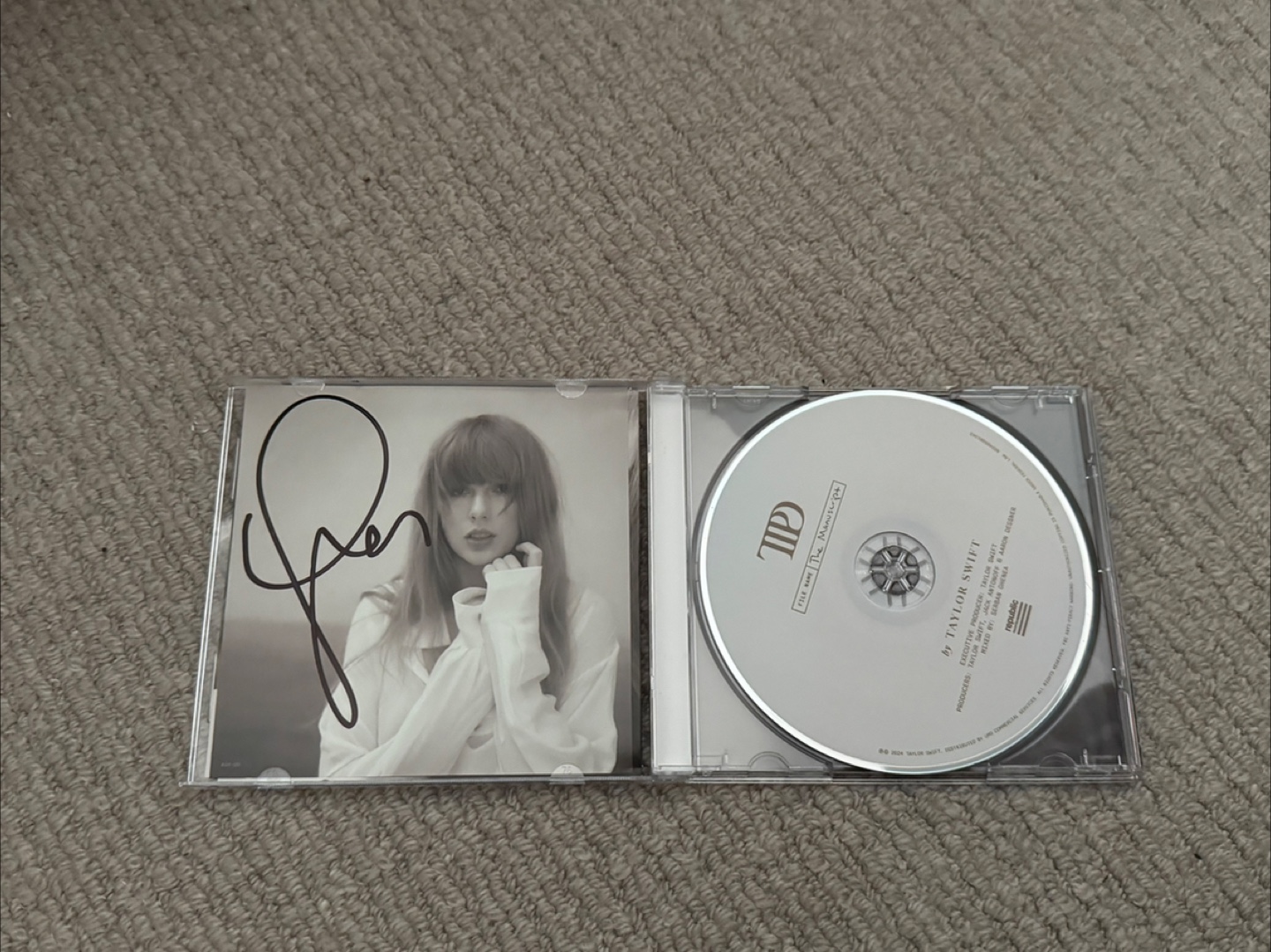 Taylor Swift The Tortured Poets Department CD autographed - photo 3