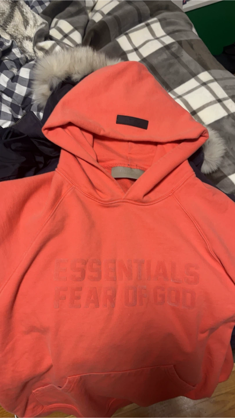 Essentials Fear of God Coral Hoodie medium