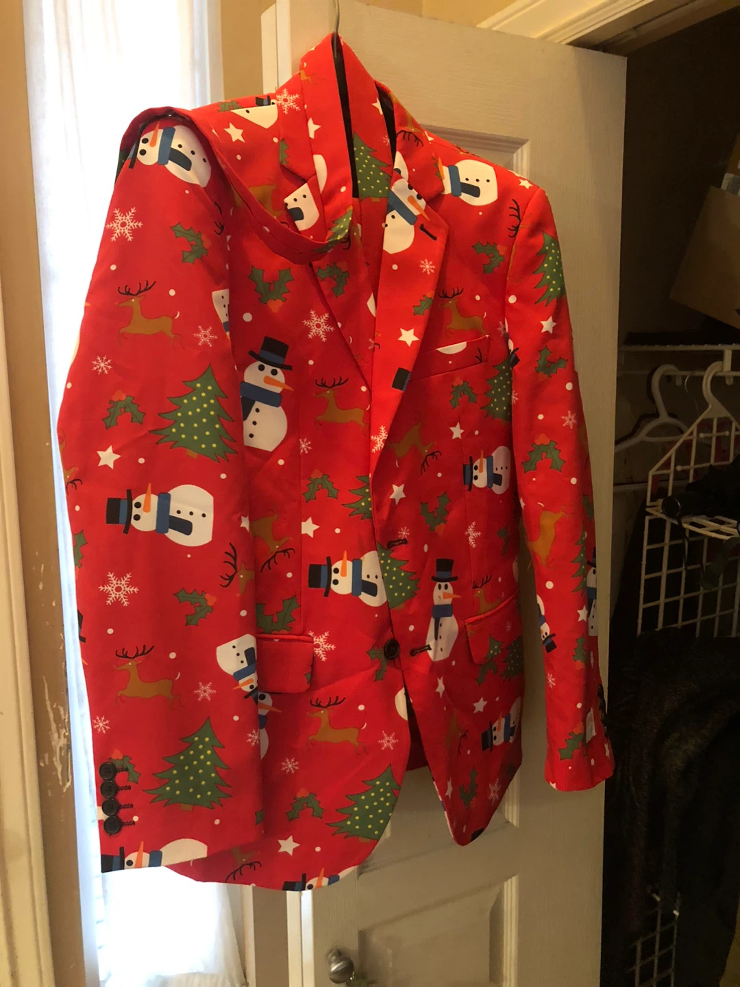 Christmas Patterned 2 peice suit with tie