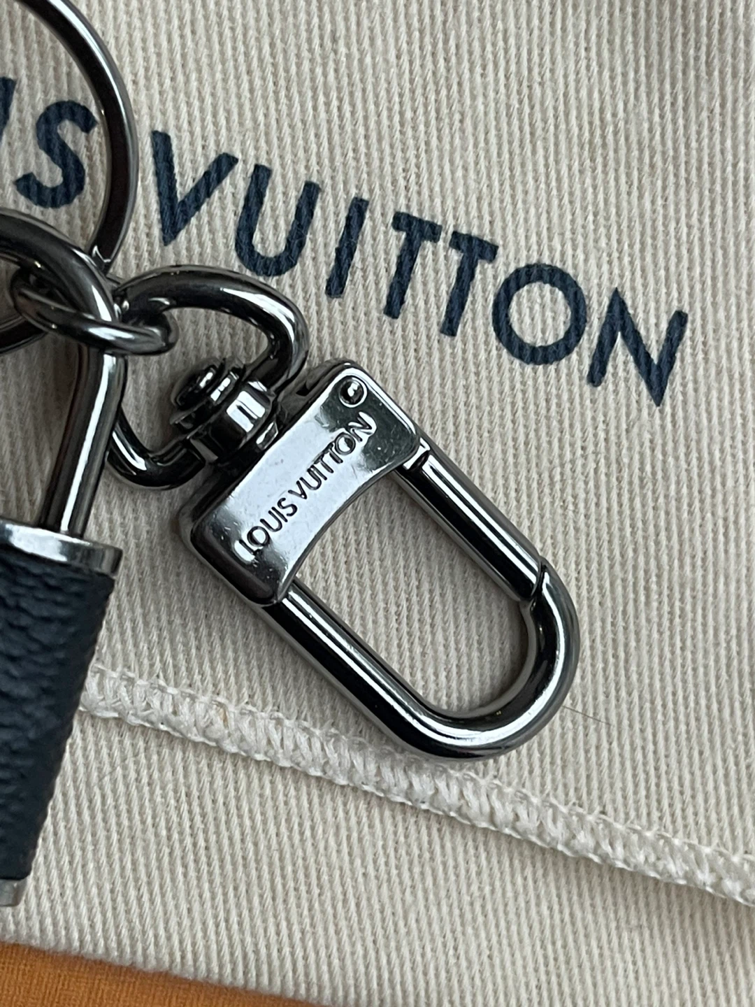 Louis Vuitton Padlock and Key Set - photo 4