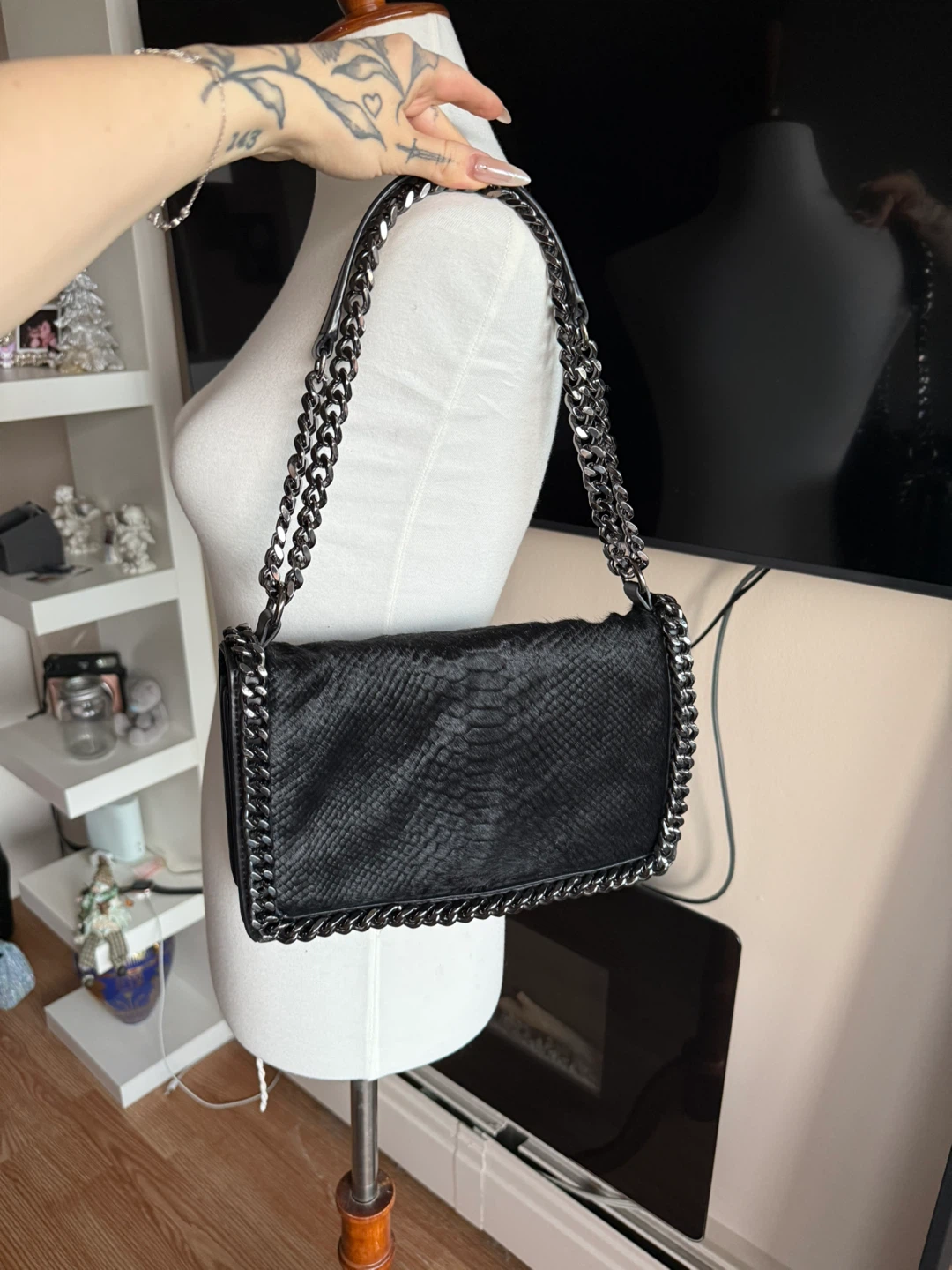 Black Shoulder Bag