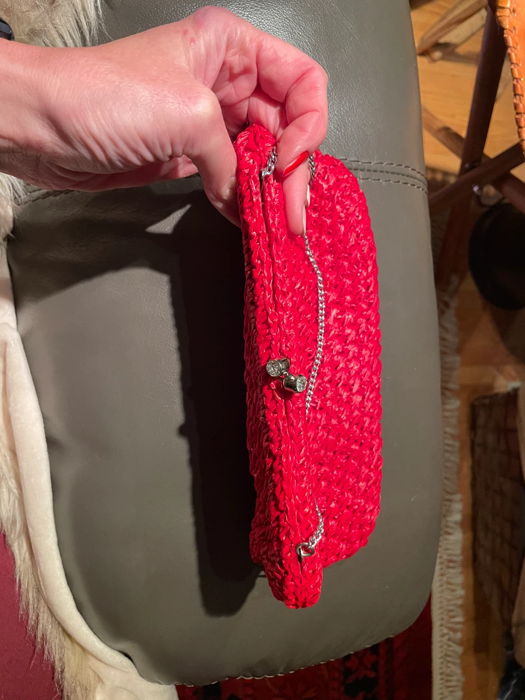 Handbags Ltd. Red Woven Clutch - photo 2