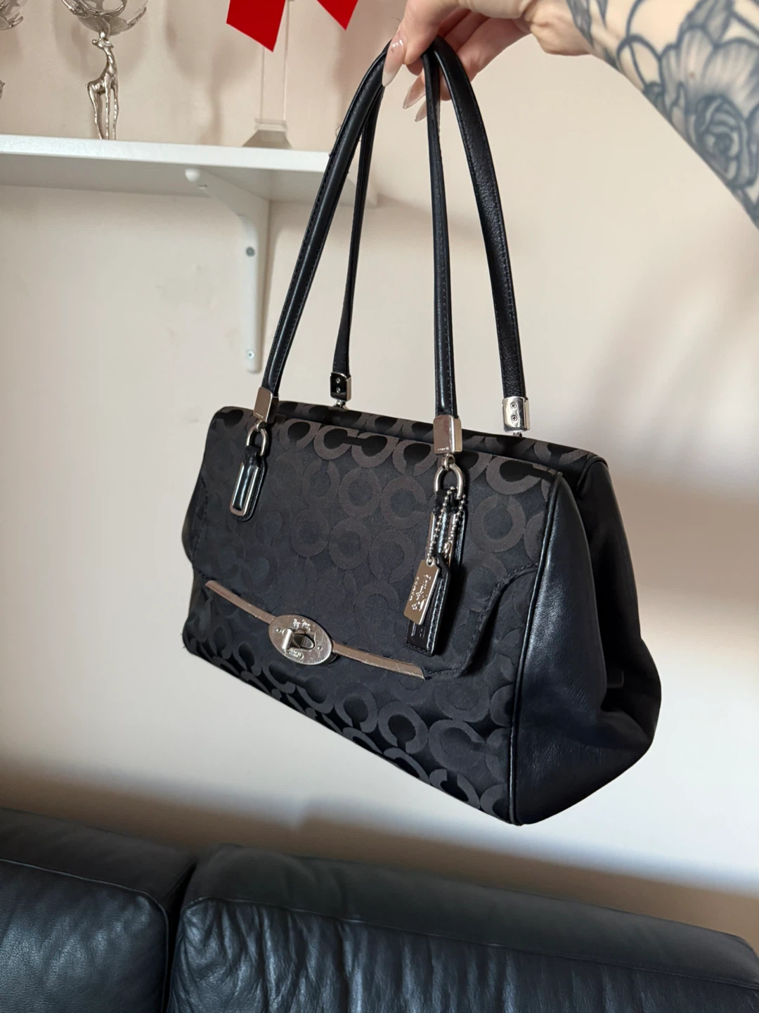 Coach Black Handbag - photo 3