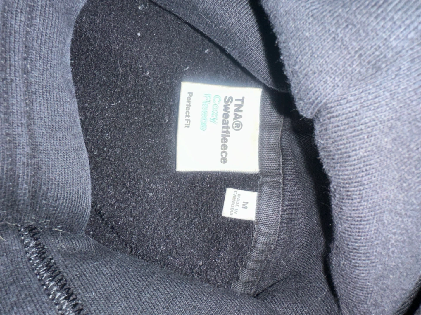 Aritzia TNA Cozy Fleece Perfect Fit Hoodie - Size M - photo 3