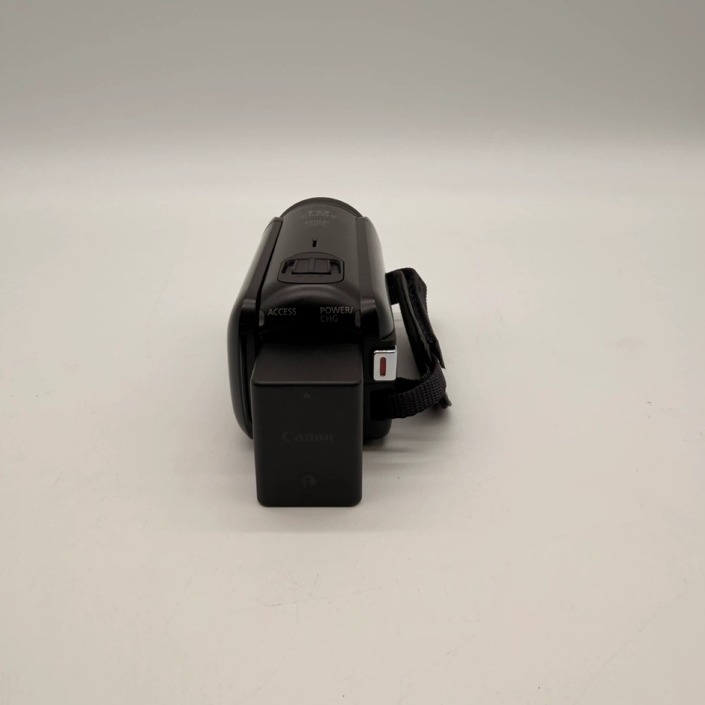 Canon VIXIA HF R800 HD Camcorder Kit + Case, Charger & 8GB SD - photo 3