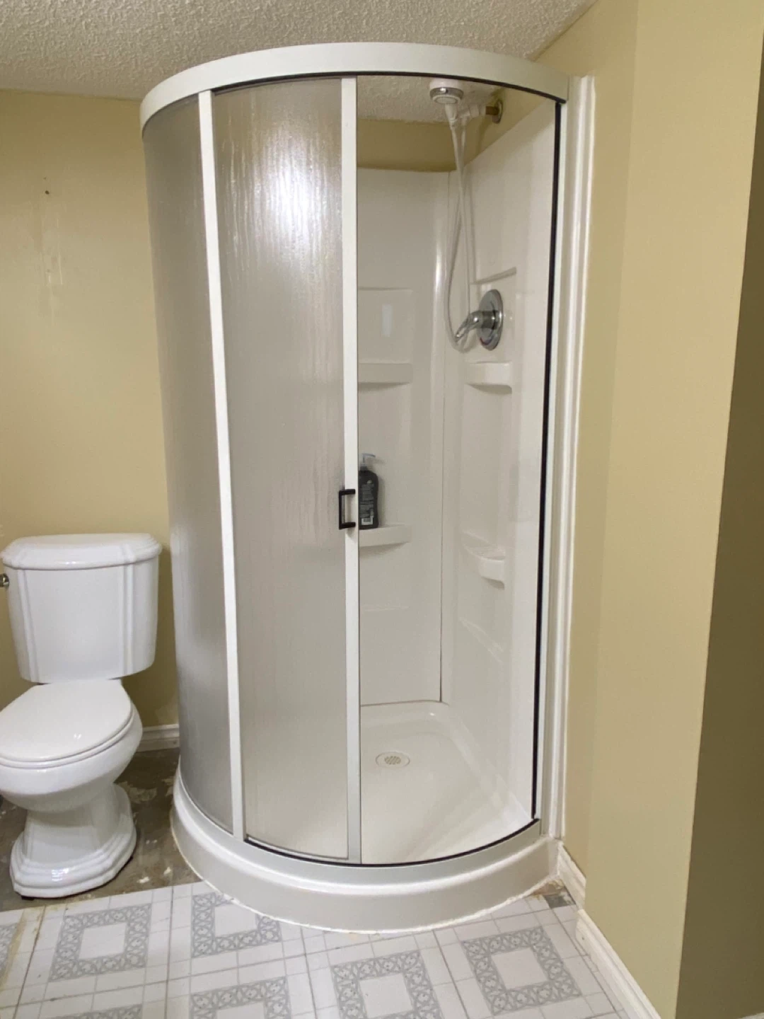 1 bedroom basement suite for rent - photo 4
