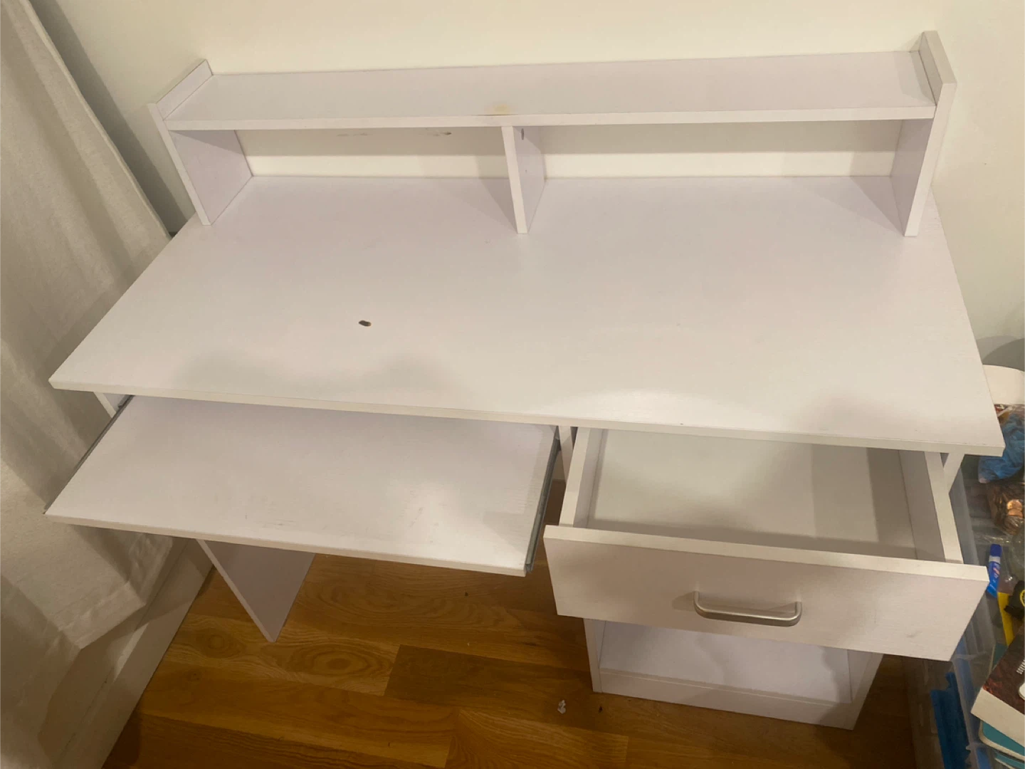 White Computer Desk with Hutch - photo 3