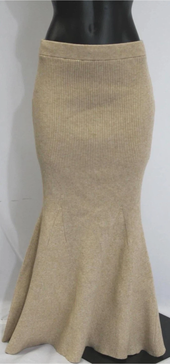 En Saison Women's Gweneth Pull-On Knit Trumpet Maxi Skirt