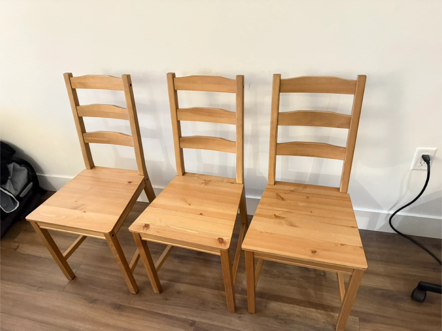 IKEA Solid Pine Dining Table & 3 Chairs - photo 4