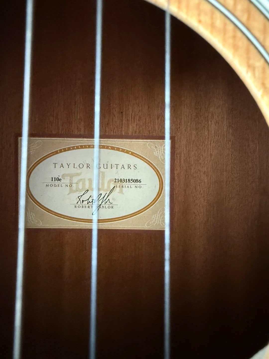 Taylor 110e Acoustic Guitar w/ Case - photo 4