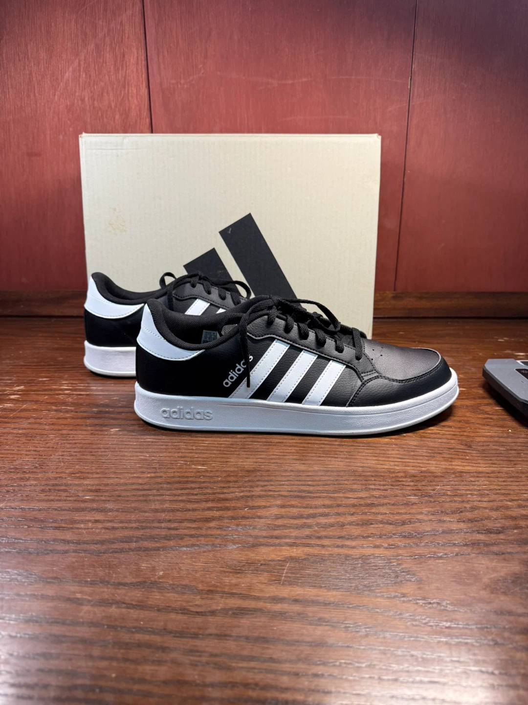 Adidas Breaknet Men’s Sneakers  Size US 11 - photo 2