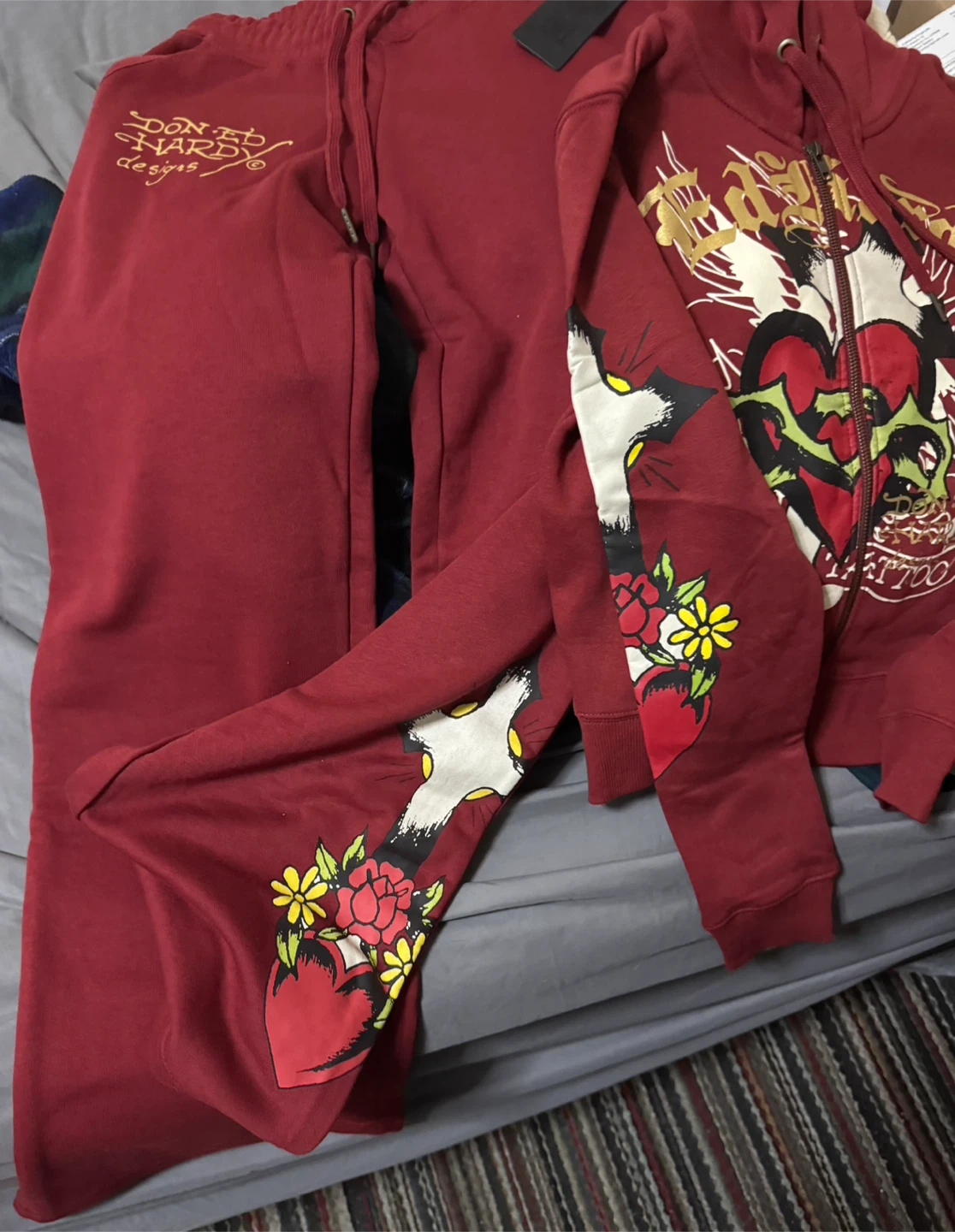 Ed Hardy Sweatsuit - photo 2