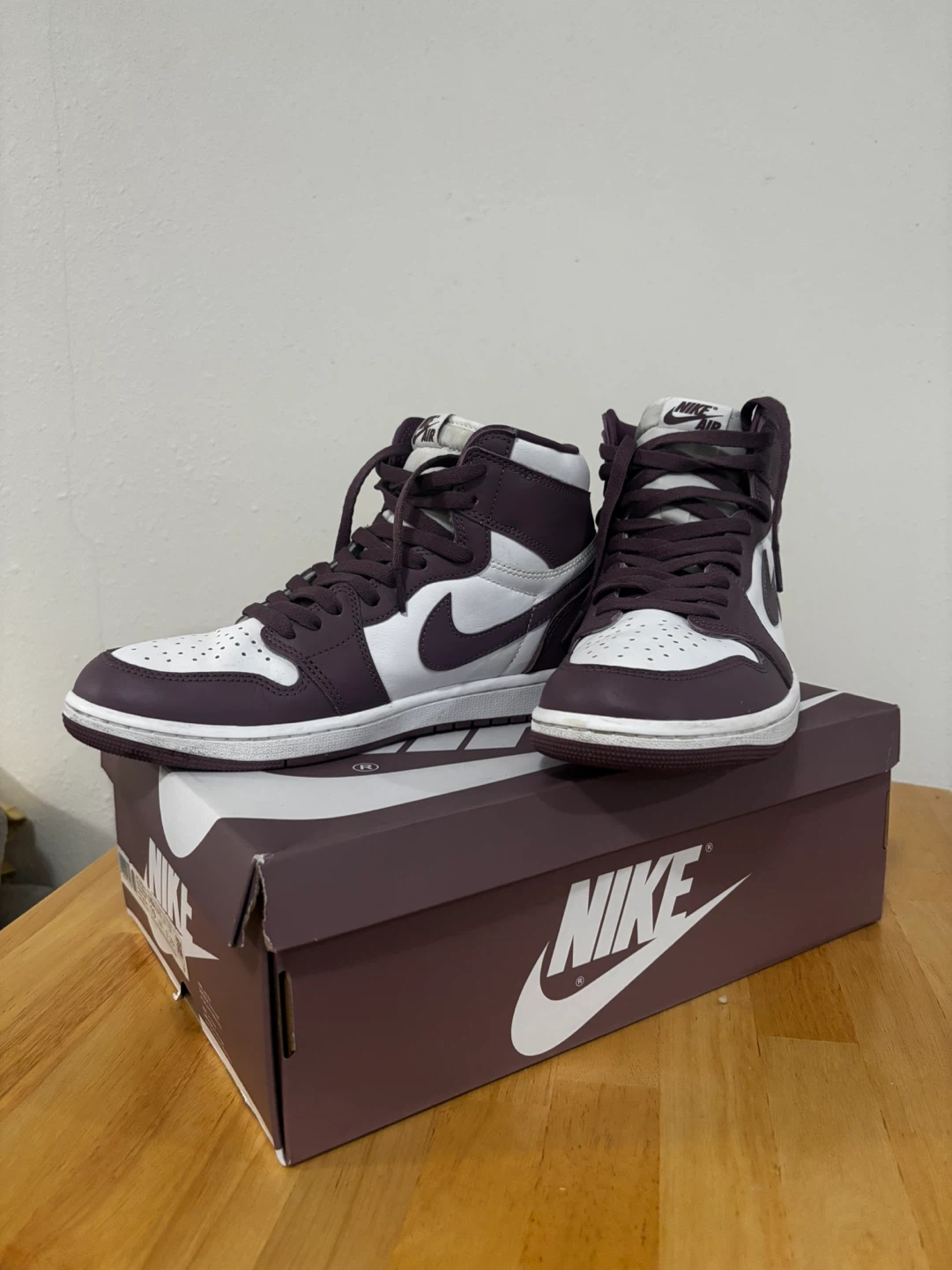 Nike Air Jordan 1 Retro High OG, Size 10 - photo 2