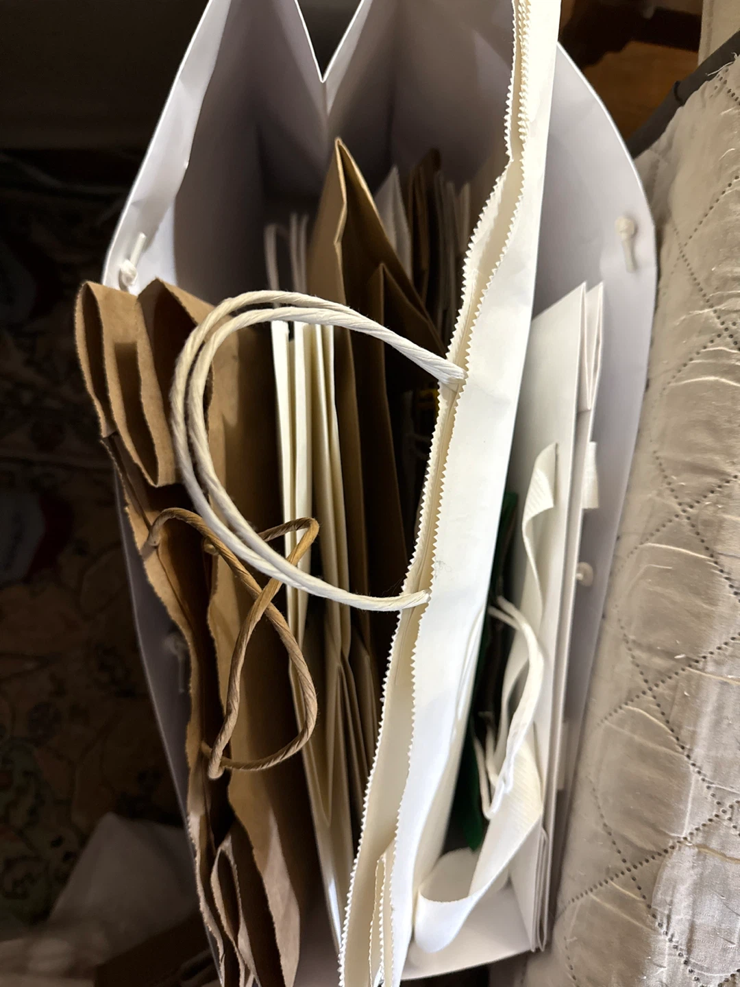 13 paper bags with handles - photo 2