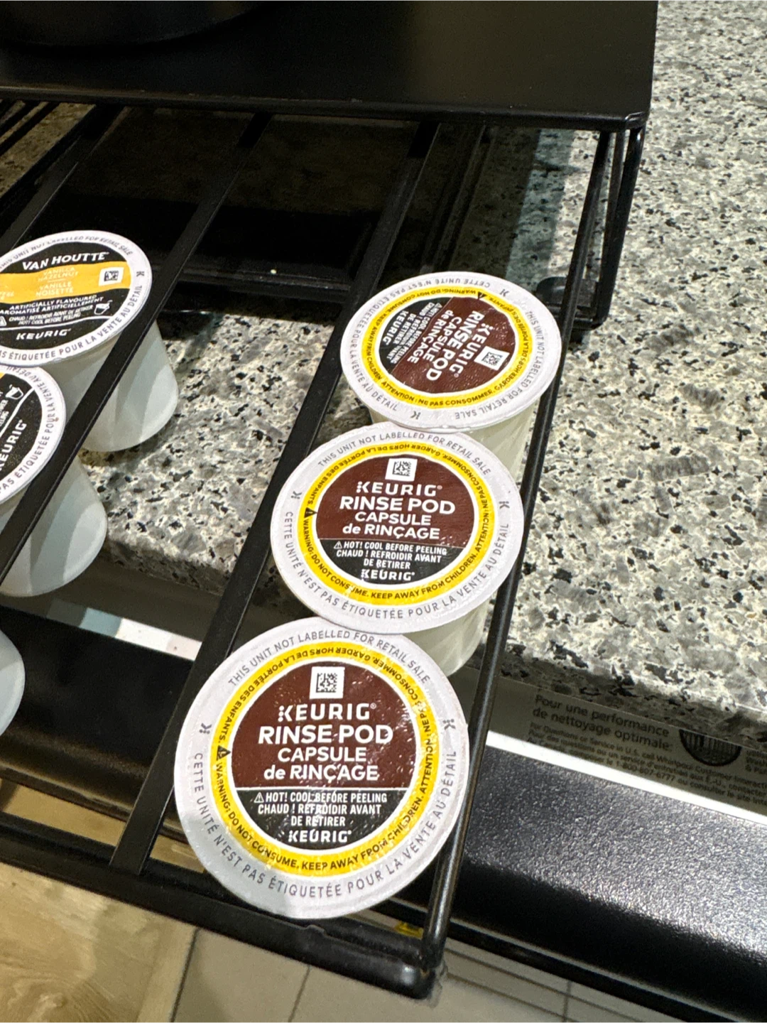 Keurig Coffee Maker with K-Cup Carousel - photo 4