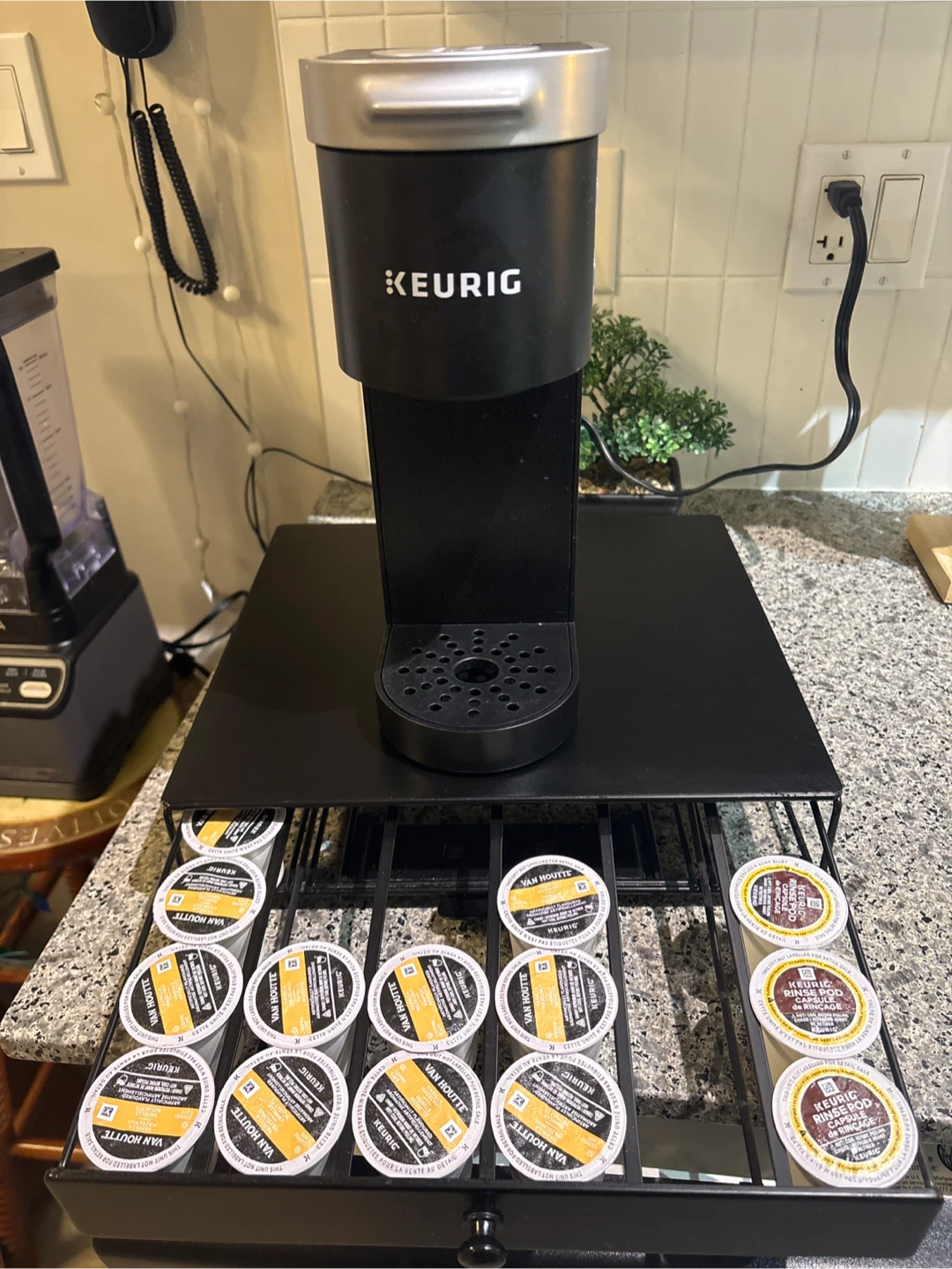 Keurig Coffee Maker with K-Cup Carousel