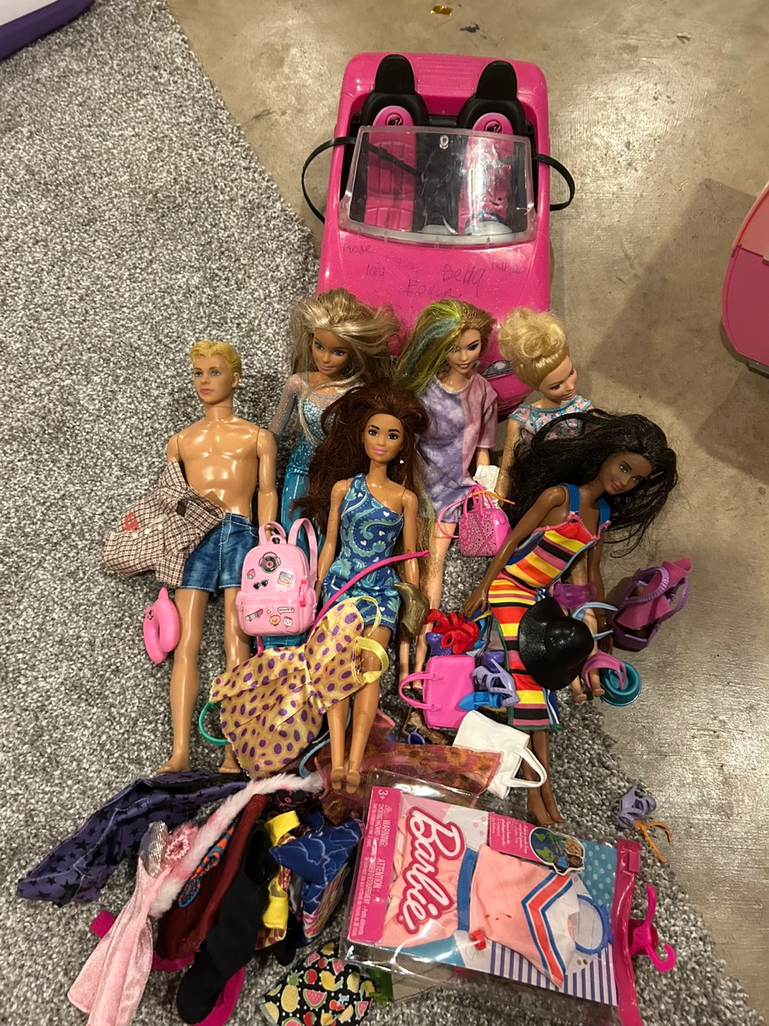 Barbie Dolls, Clothes & Accessories