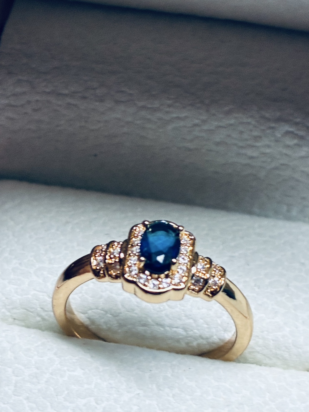 Stunning & unique oval shaped sapphire gold filled ring - photo 3