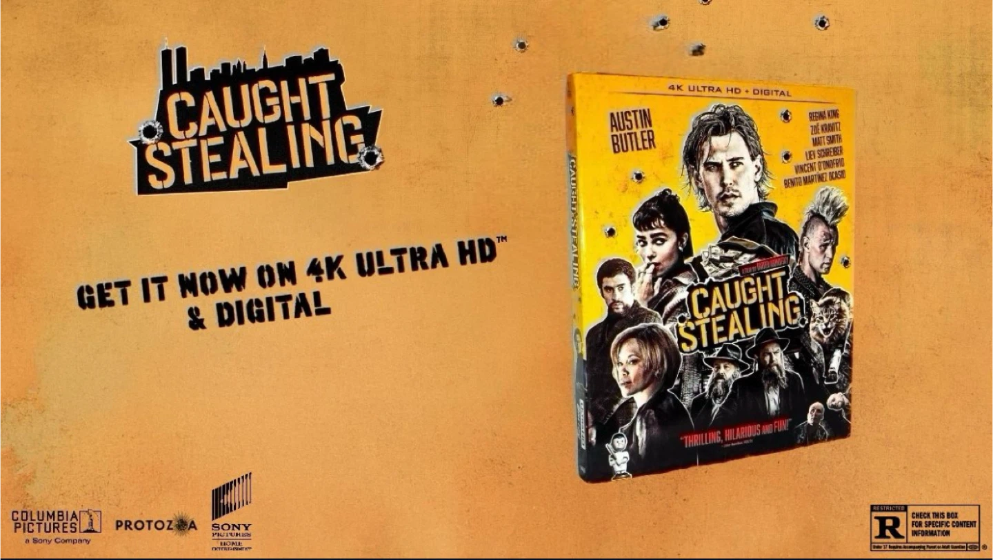 Caught Stealing 4K UHD Blu-ray Combo Pack - photo 4