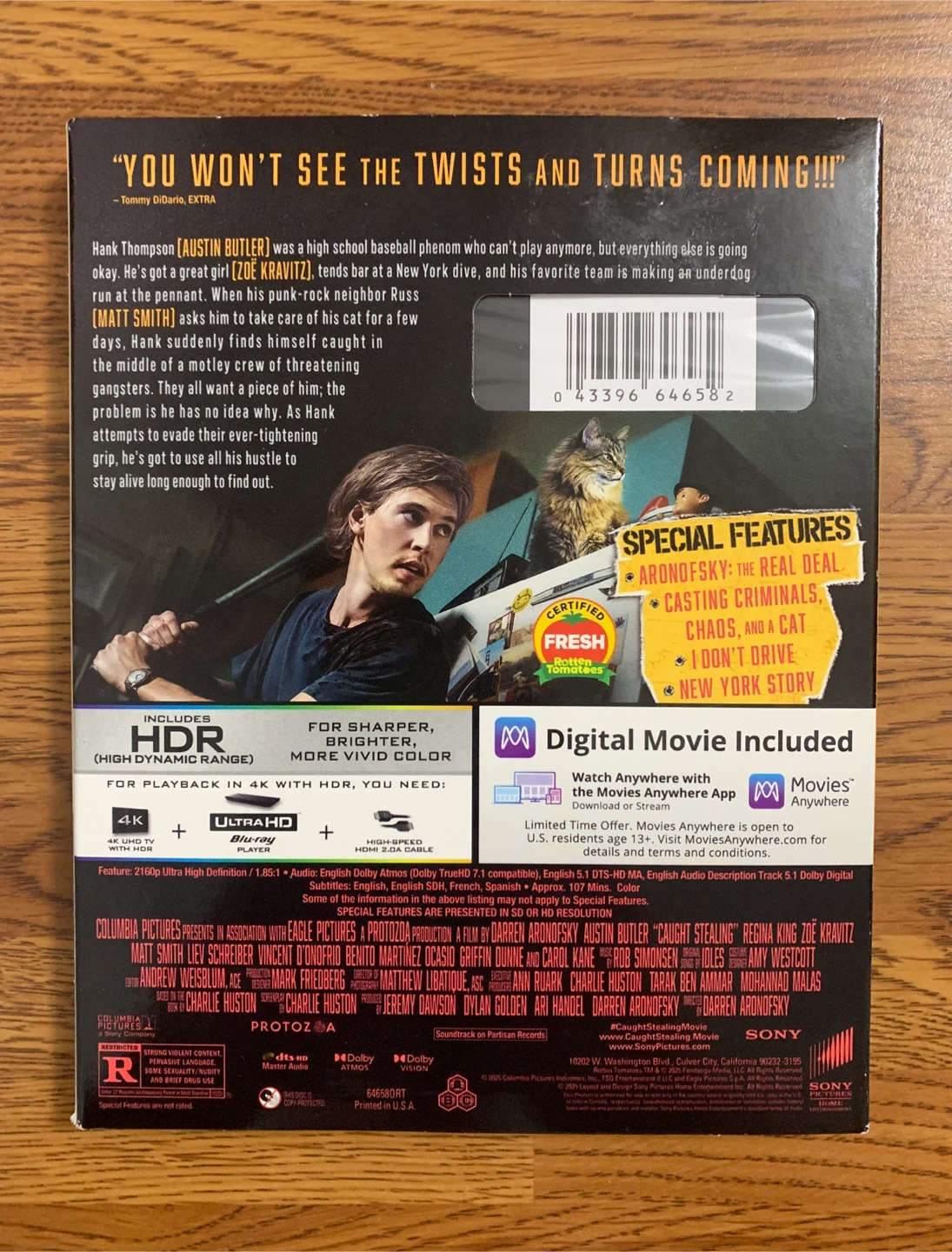 Caught Stealing 4K UHD Blu-ray Combo Pack - photo 2