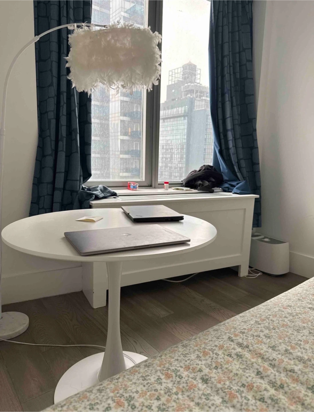 Vintage White Table - photo 2