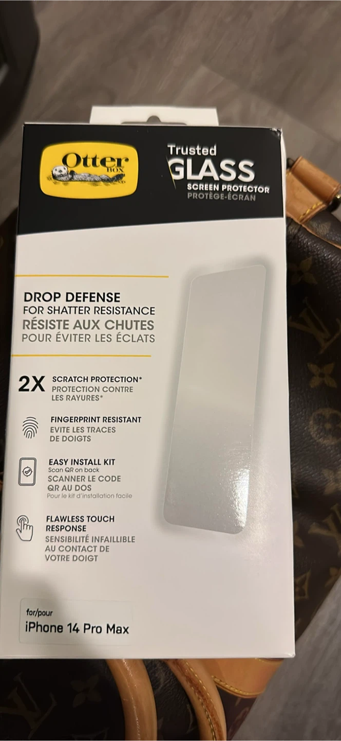 New OtterBox iPhone 14 Pro Max Screen Protector - photo 4