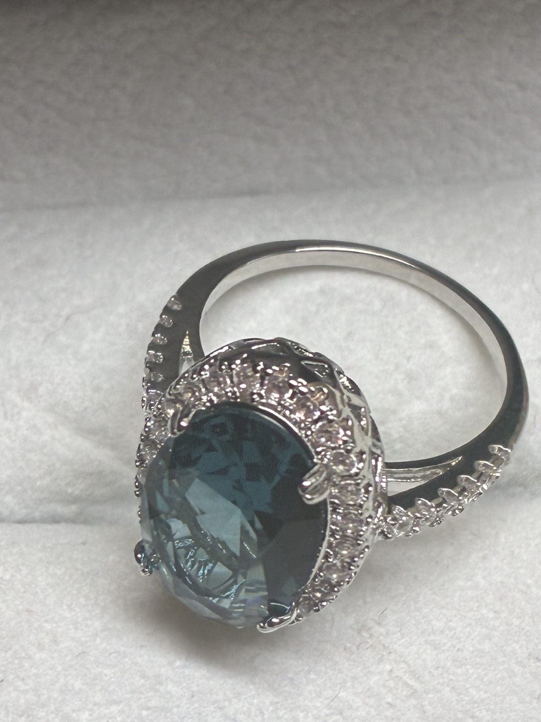 Gorgeous Dark Teal Oval Cut Topaz Sterling Silver Ring  - Size 7