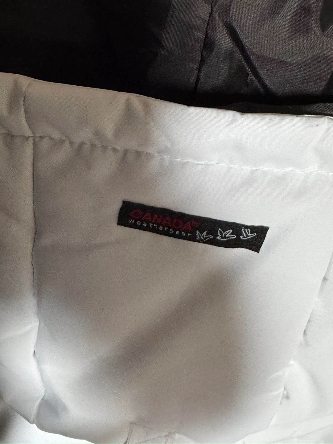Canada Weathergear White Puffer Jacket - Size L - photo 3