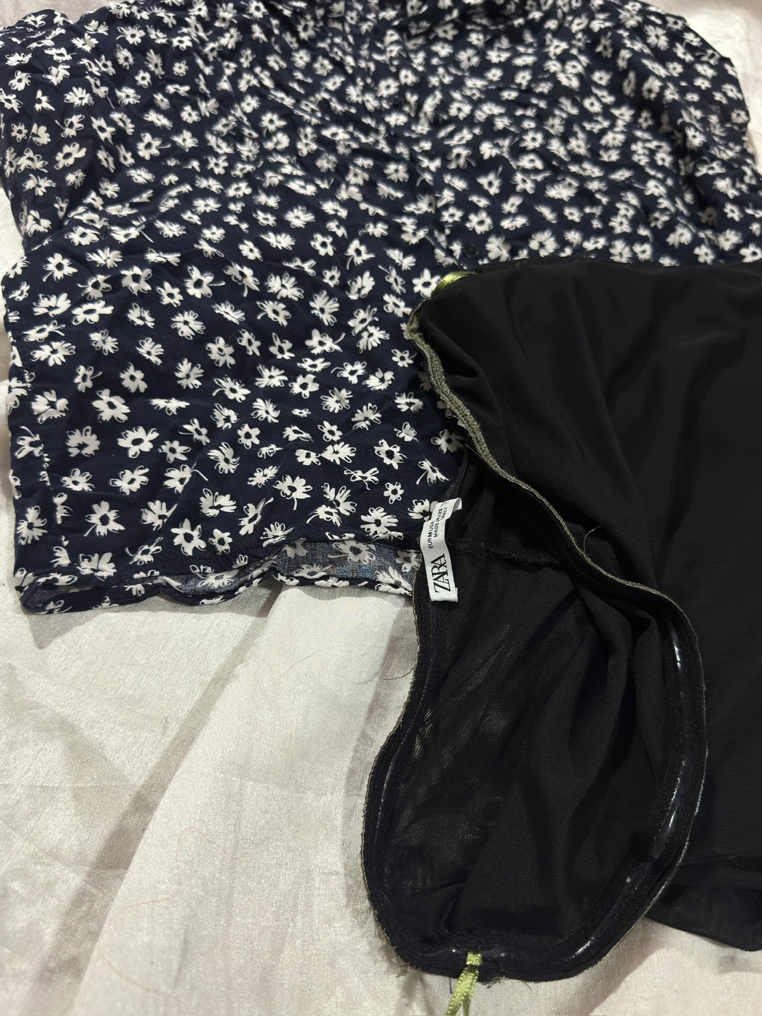 Zara Black Top & Ardene Floral Blouse - Size L - photo 4