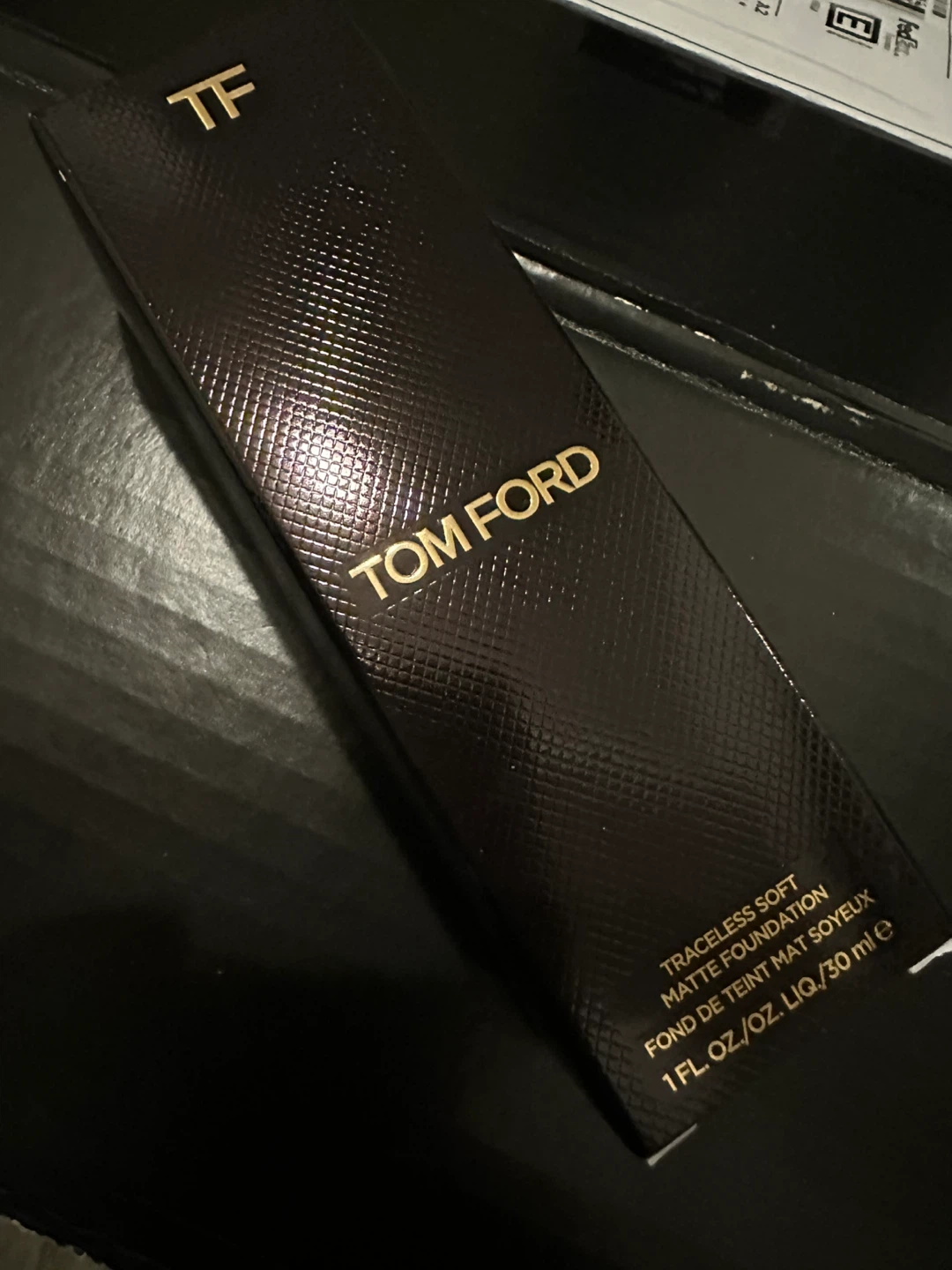 Tom Ford Traceless Soft Matte Foundation 4.0 Fawn
