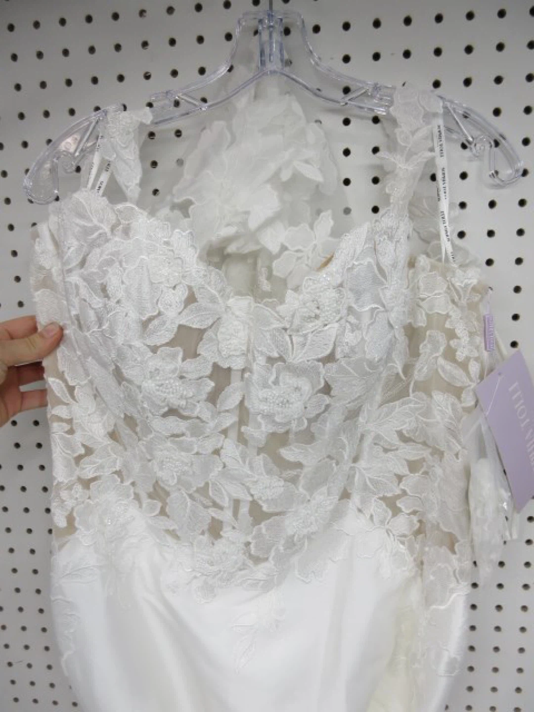 Brand new Sophia Tolli Y3163 Wedding Dress - Size 12 - photo 4