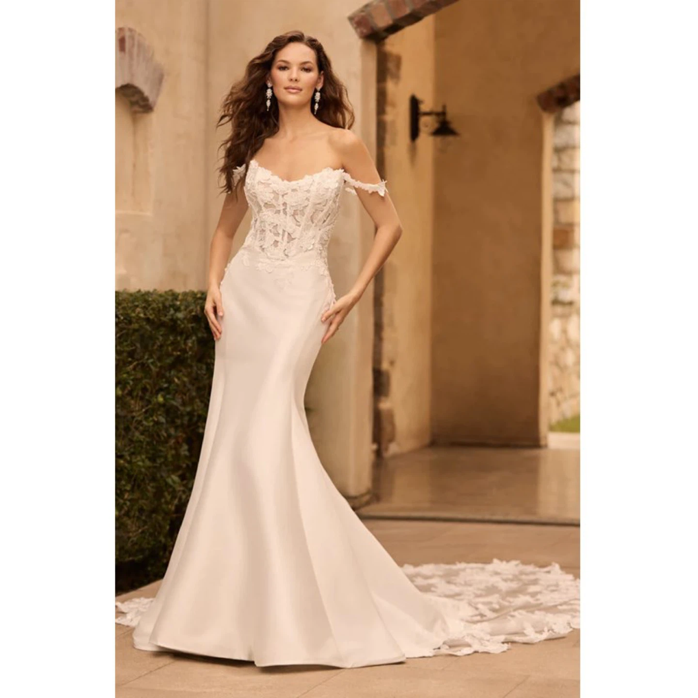 Brand new Sophia Tolli Y3163 Wedding Dress - Size 12