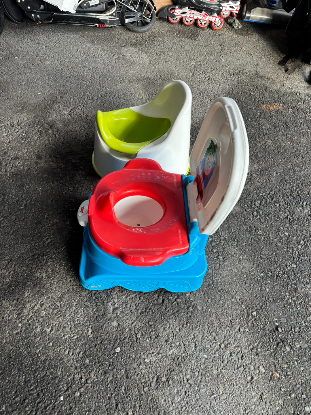 Toilet for kids 5 dollars for all - photo 4