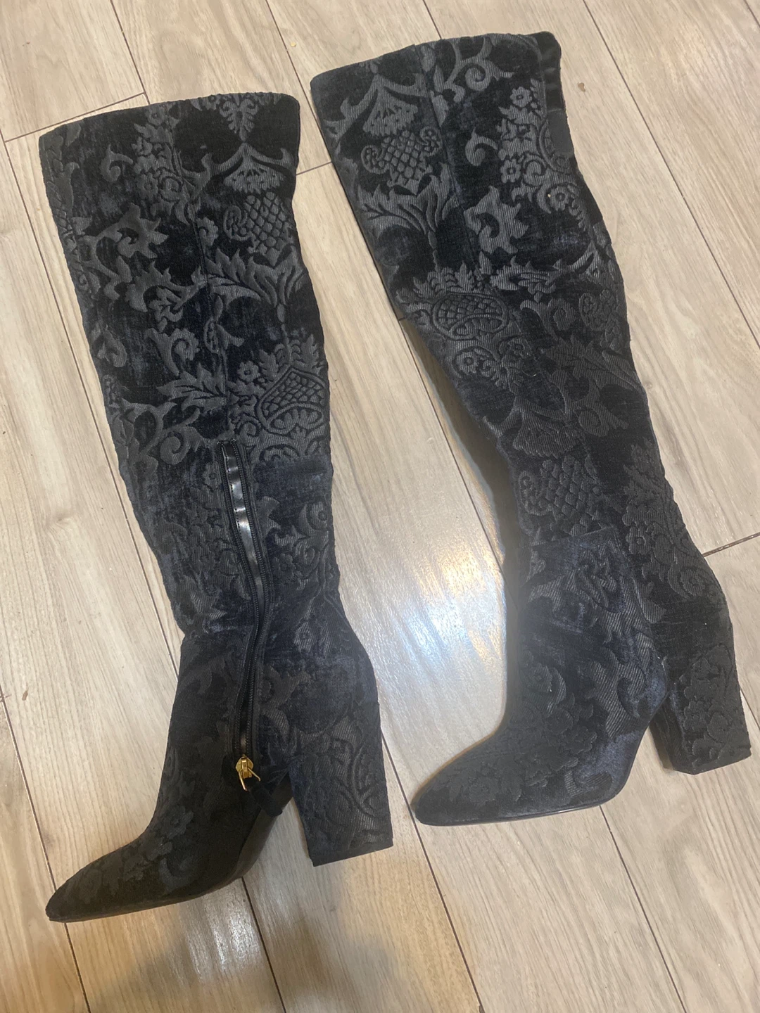 Floral Pattern Black Boots
