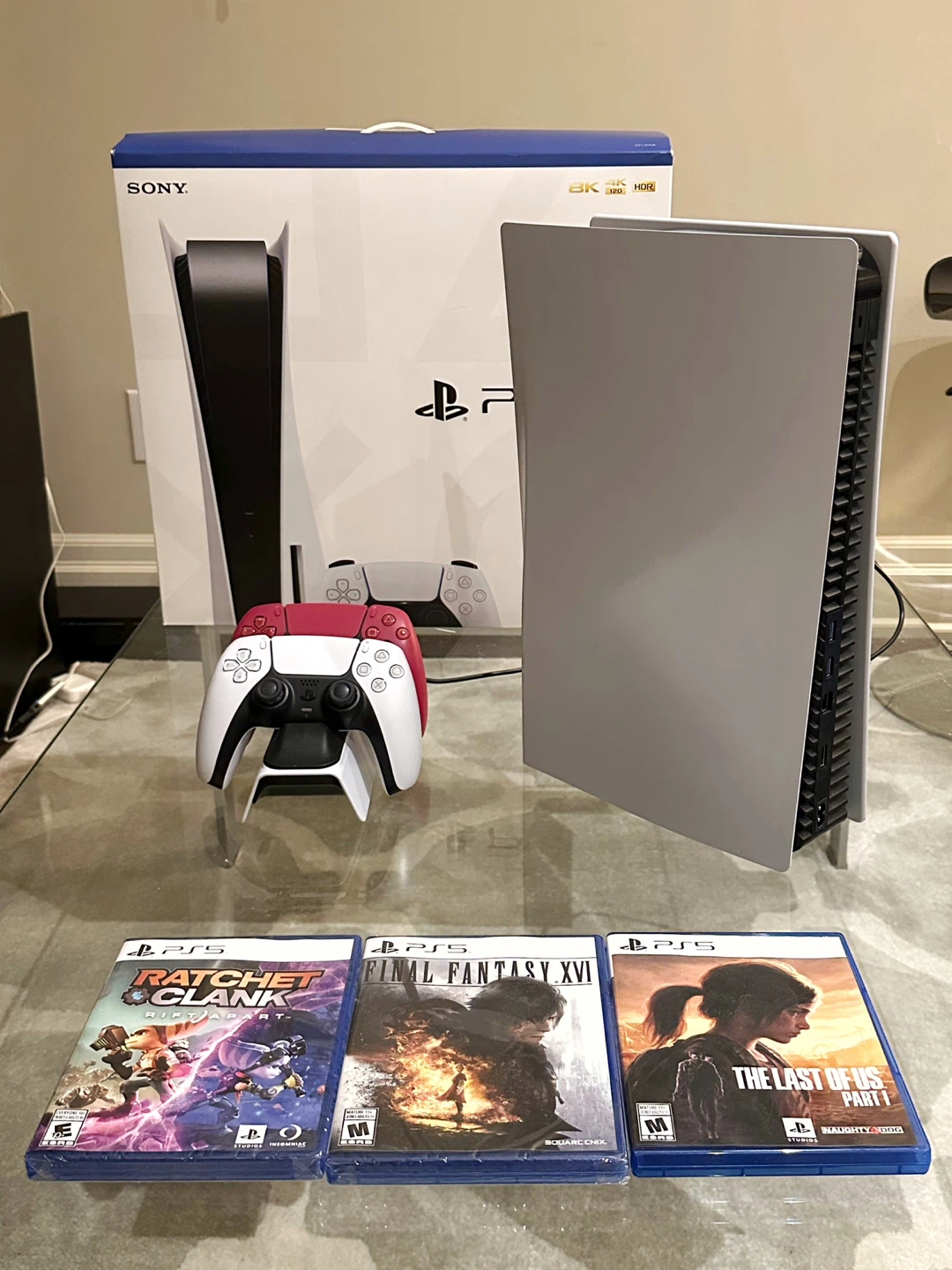 PS5 PlayStation 5 – Like New + 3 games + 2 controllers