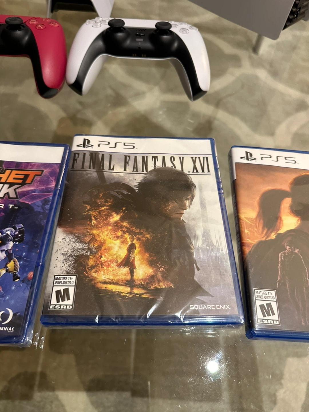PS5 PlayStation 5 – Like New + 3 games + 2 controllers - photo 5