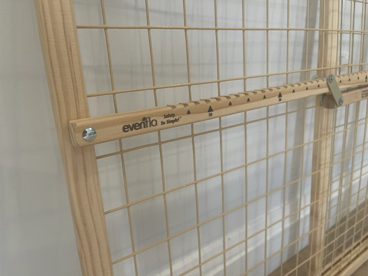 Evenflo Safety So Simple! Expandable Gate - photo 3