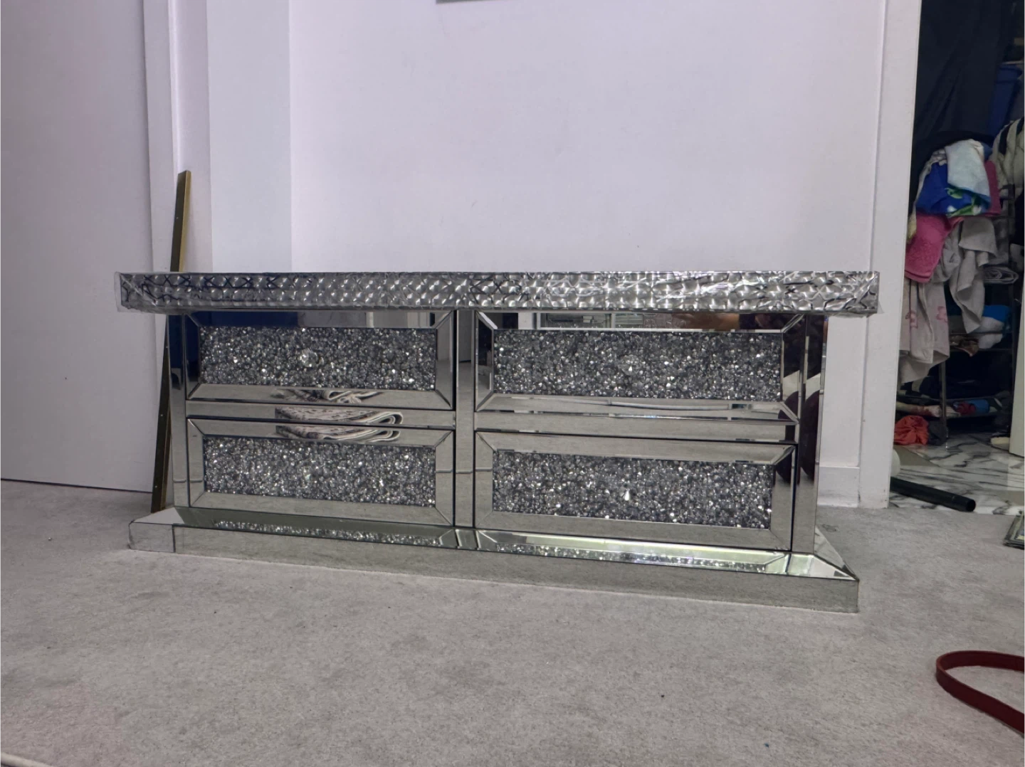 Mirrored 4-Drawer Dresser - photo 3