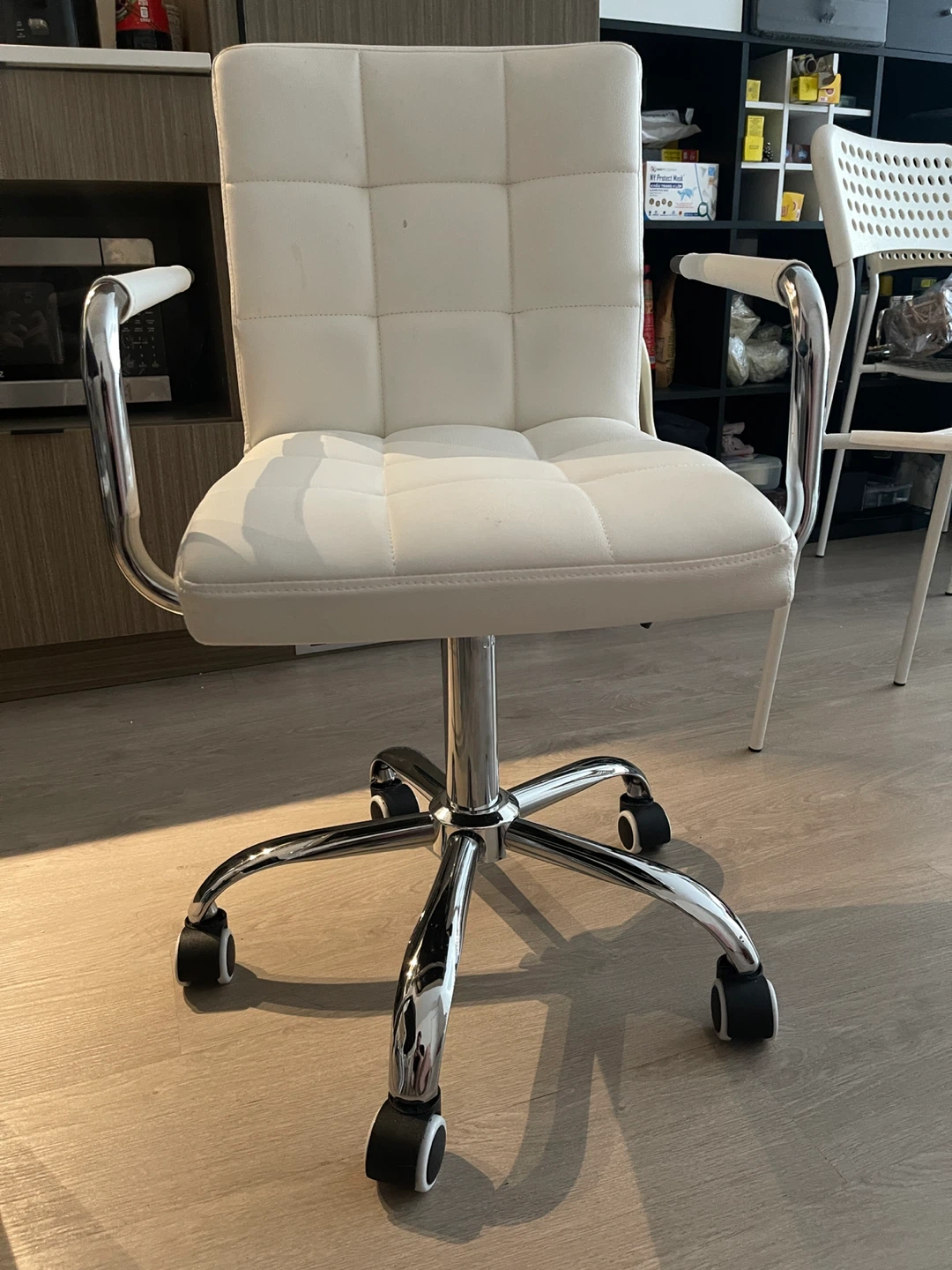 White Faux Leather Office Chair - Like New!