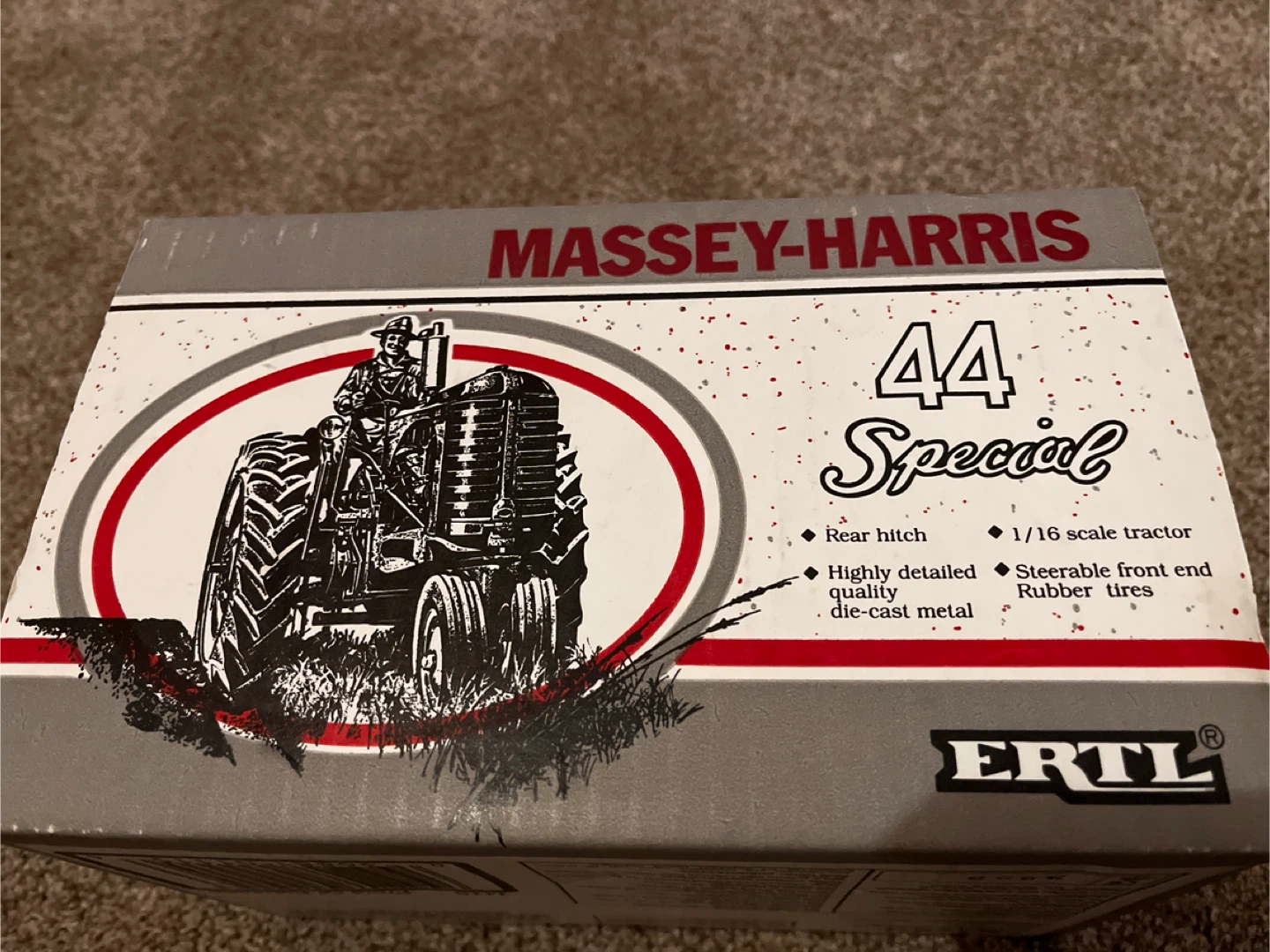 Ertl Massey-Harris 44 Special 1/16 Scale Tractor - photo 3