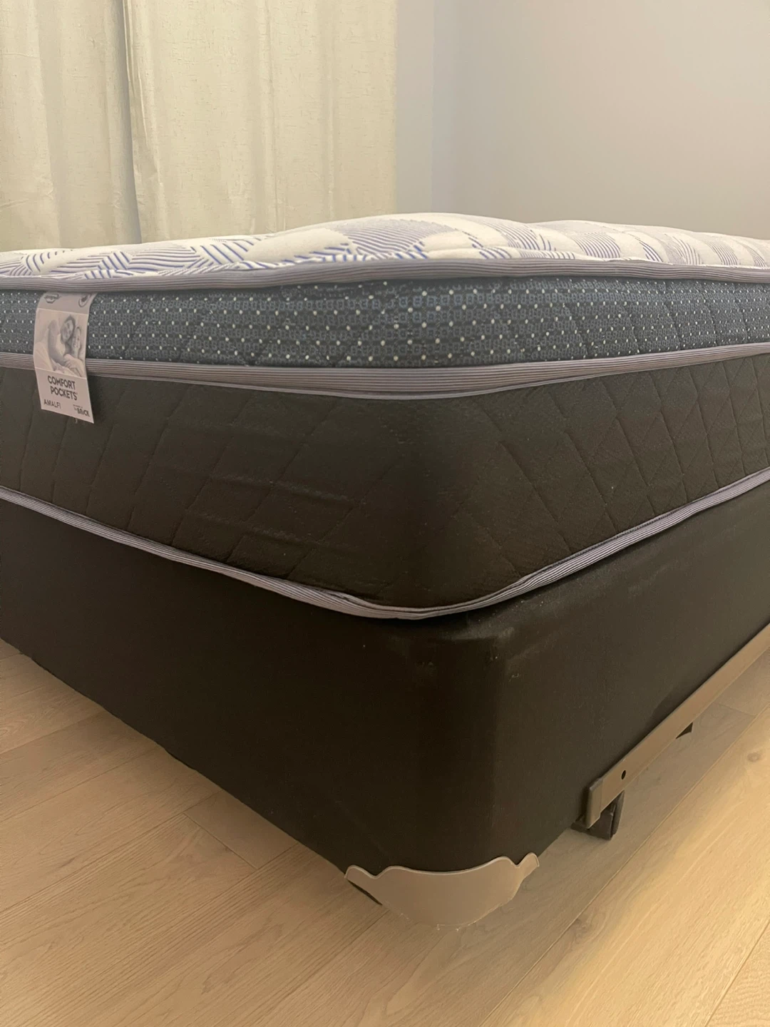 [Last Chance] Springwall Amalfi Queen Mattress + Frame - photo 5