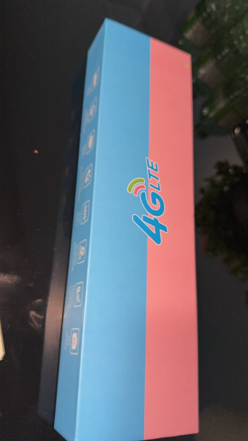 Kids Smart Watch 4G LTE - New in Box!