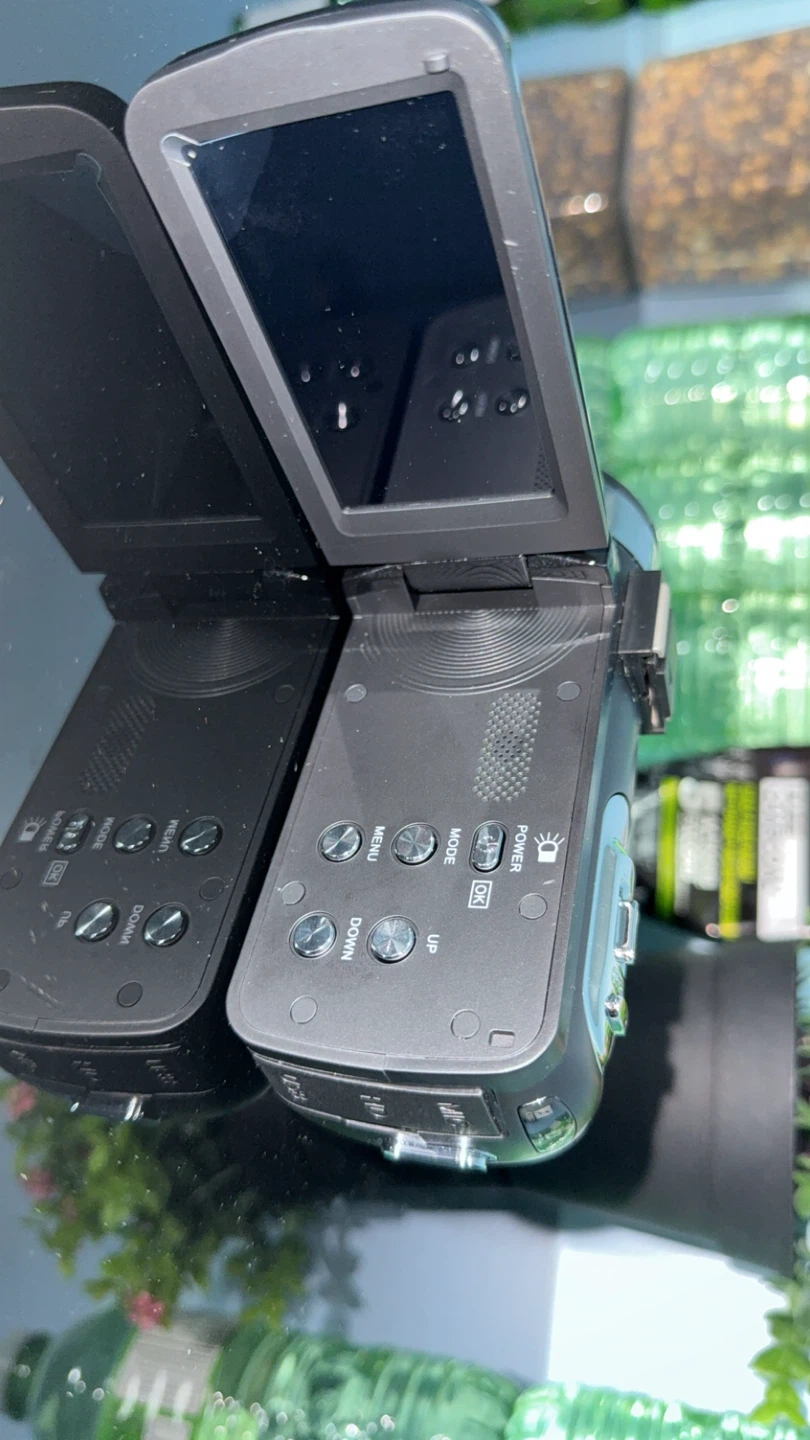 Digital Video Camera Recorder - photo 3