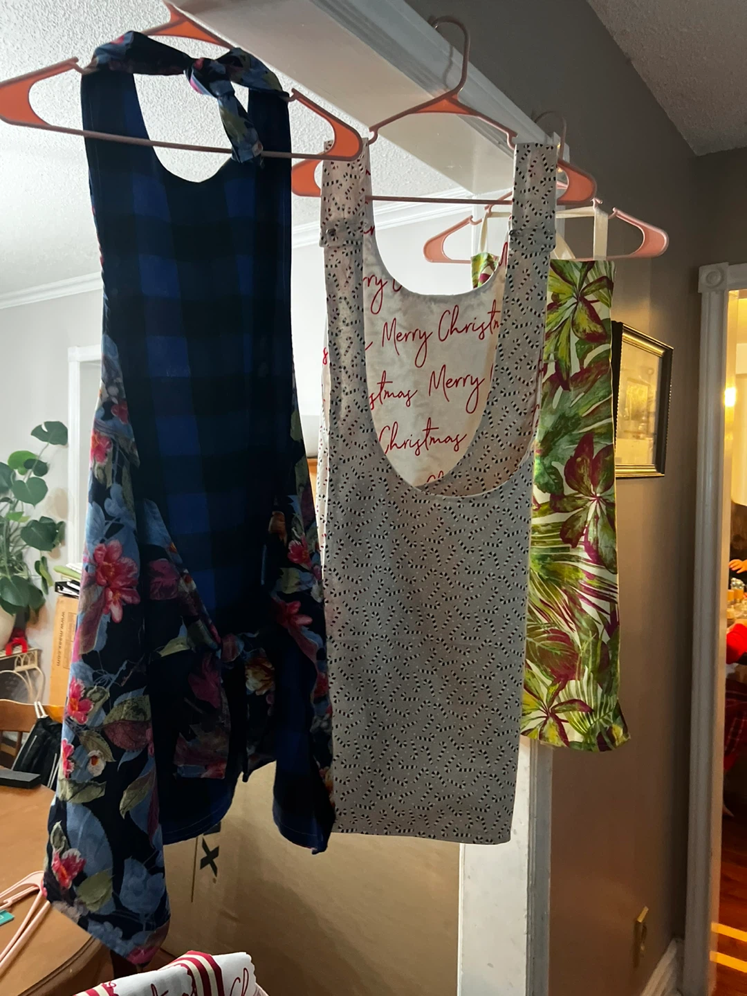 Handmade  Reversible Aprons - Variety of Festive Designs - photo 4