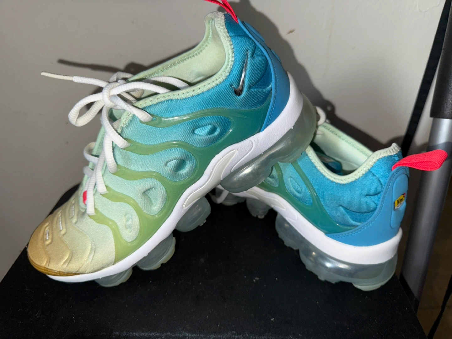 Nike Air VaporMax Plus Size 8 - photo 2